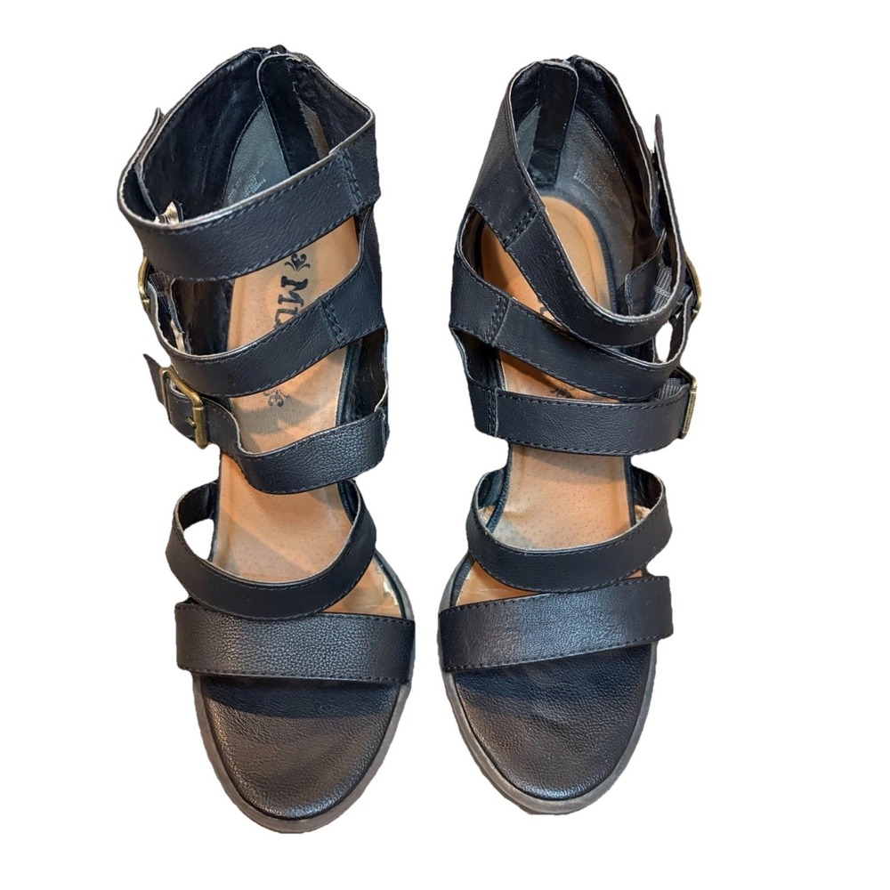 Mudd Y2K Women 10 Black Strappy Open Toe heels Buckle Zip Sandals